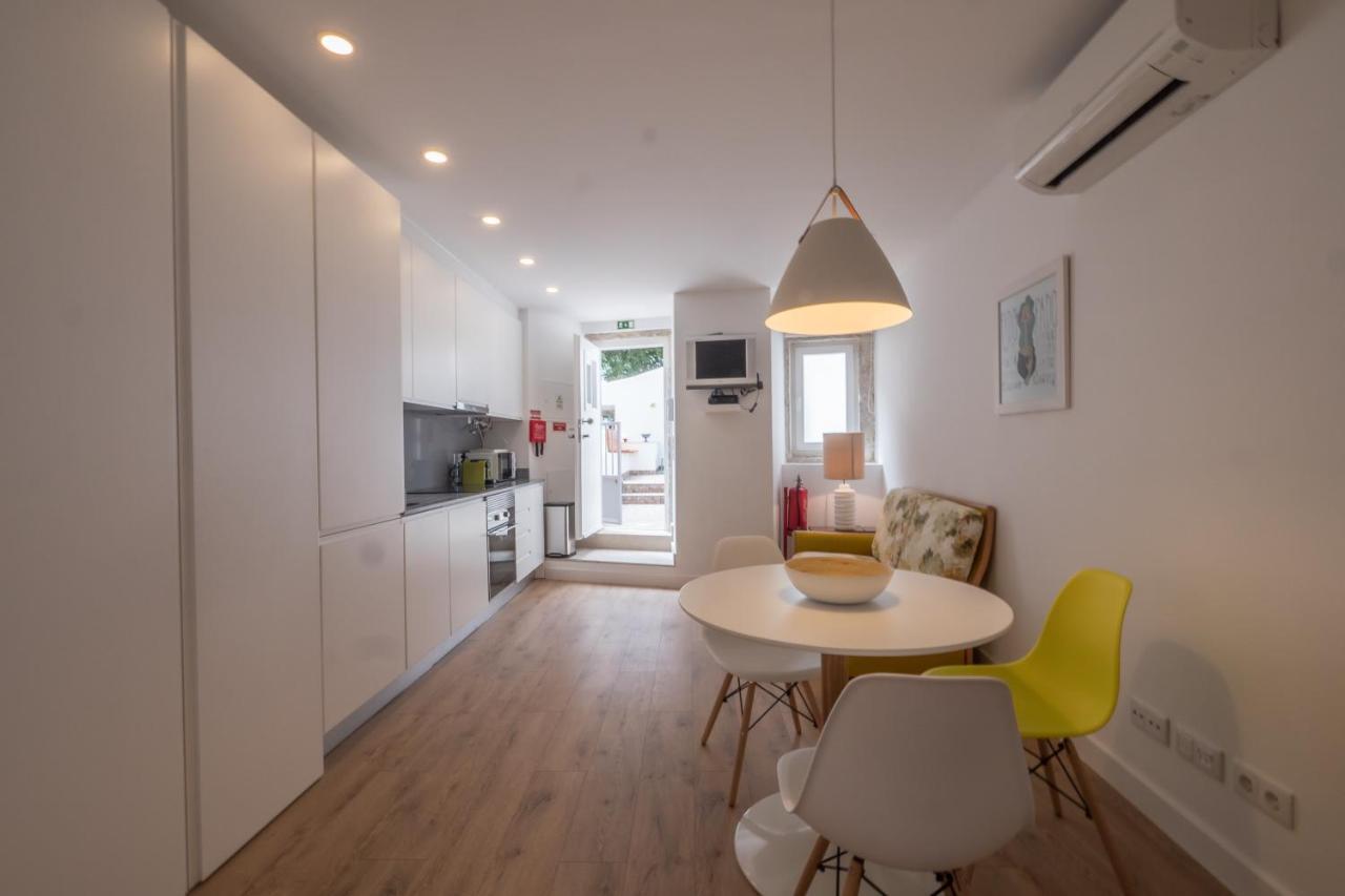 Castle Terrace Exclusive Apartment - Home By The Castle Apartment Лиссабон Экстерьер фото